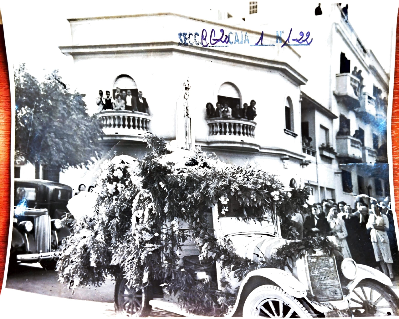 Compra del terreno y llegada de la estatua de la Virgen de Fátima